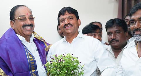 Congress campaign committee co-chairman Ponguleti Srinivasa Reddy meets former minister Thummala Nageswara Rao at his camp office in Khammam on Saturday. (Photo | Express)