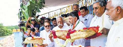 CM Siddaramaiah offers bagina to the Krishna at Almatti dam on Saturday