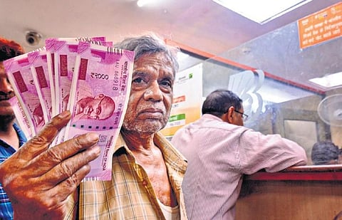FILE: The public has returned Rs 3.42 lakh crore of the Rs 2,000 notes since May 19 | Express