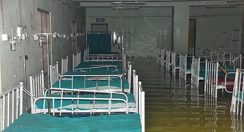 Flood water stagnated at Thoothukudi GH. (Photo | V.KARTHIKALAGU, EPS)