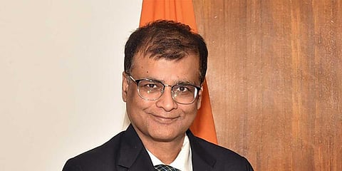 Days after officials beaten, ED director reaches Bengal