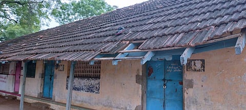 The government school building in a dilapidated condition. (Photo | Special Arrangement)