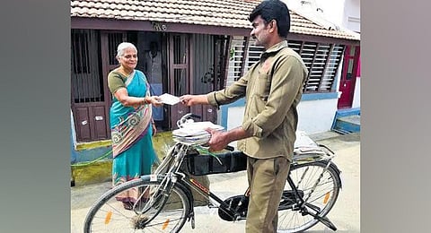 The ‘Click ‘n’ Book’ service allows a customer to book up to five documents/parcels at a time with a pickup charge of Rs 50.