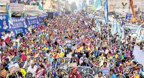 The YSRC’s Samajika Sadhikara Bus Yatra attracted huge crowds in Kodur I Express