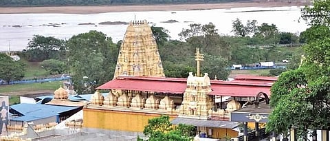 Mahalakshmi scheme a godsend, more women across Telangana visit shrines
