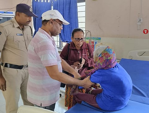 Railway officials rescued a 75-year-old Ann Advani after she alighted her train at Chirala by mistake in the early hours of January 5. (Photo | Express)