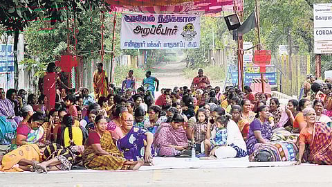 Residents of Periyakuppam and neighbouring village protest for the closure of Coromandel International Factory.