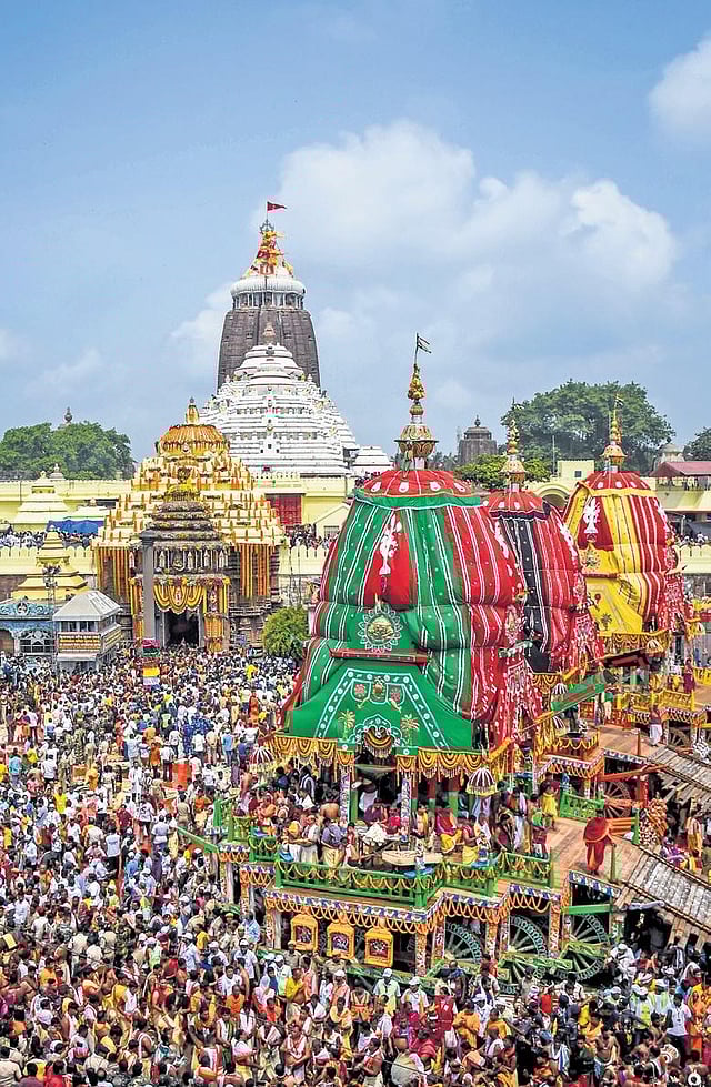 Lakhs of people participated in the annual Rath Yatra of Lord Jagannath in Puri on Tuesday, braving extreme heat. Over 300 people suffered heat stroke as well as injuries due to scorching temperature, humidity and overcrowding | Debadatta Mallick