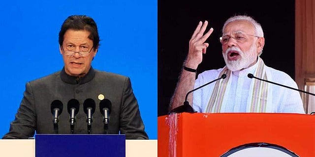 India PM Narendra Modi (R) and his Pakistan counterpart Imran Khan (File | Agencies)