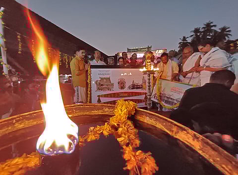 An 'onavillu' from Sree Padmanabhaswamy temple in Thiruvananthapuram being handed over to the trustees of the Ayodhya Ram Temple on Thursday.