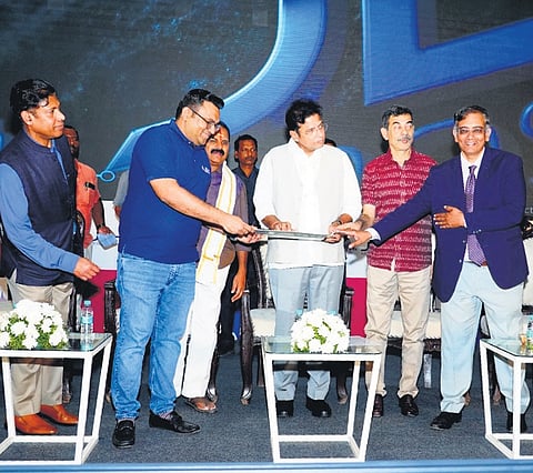 IT, Industries, and Commerce Minister Sridhar Babu inaugurates the Jeh Aerospace
at JCK Horizon Industrial Park in Hyderabad on Monday.