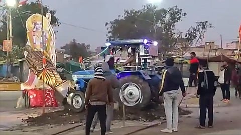 Statue of Sardar Vallabhbhai Patel being pulled down by some persons in Madhya Pradesh's Ujjain district