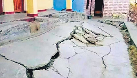 Buildings in Joshimath are located in high-risk zones.