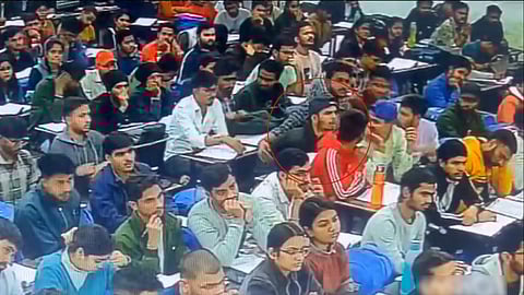 A civil services aspirant collapsed at his coaching class in Indore and died.