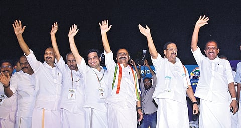 Congress leaders led by KPCC president K Sudhakaran, Leader of Opposition V D Satheesan, MPs Hibi Eden and Benny Behanan, MLA K Babu and DCC president Mohammed Shiyas greeting the crowd at the Samaragni rally at Marine Drive in Kochi on Monday.