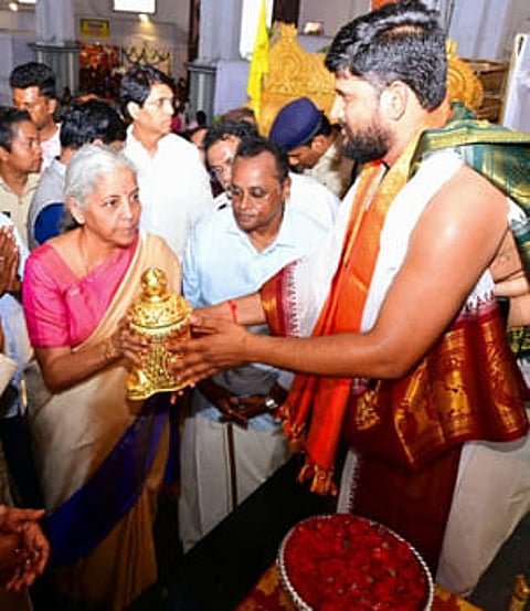 Finance minister nirmala sitaraman attended Sri Vasari kanyaka parameterized temple and offered prayers at penukonda in West Godavari. Devotees offere