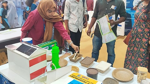 CSIR-NIIST transfers technology for single-use biodegradable tableware