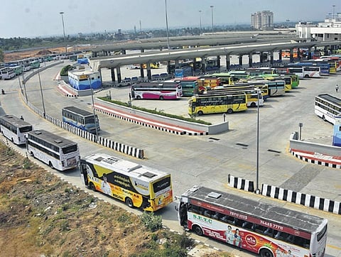 Shanmuga Sundaram said, “A section of bus operators misinterpreted the court ruling, leading to confusion among public. Consequently, omni buses operating from Koyambedu will be slapped with penalty.”