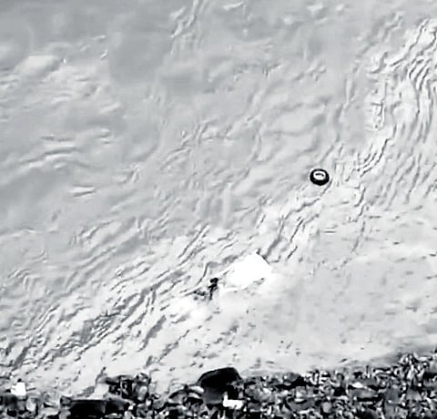 A team of personnel from National Disaster Response Force is carrying out the rescue operation for Vetri. The search will resume on Tuesday morning.