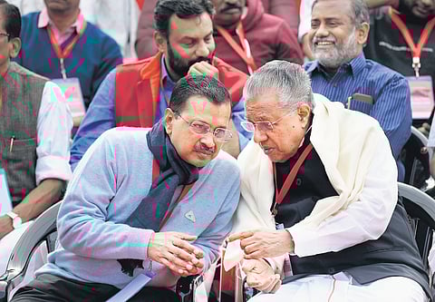 Chief Minister Pinarayi Vijayan and his Delhi counterpart Arvind Kerjiwal at the protest venue.