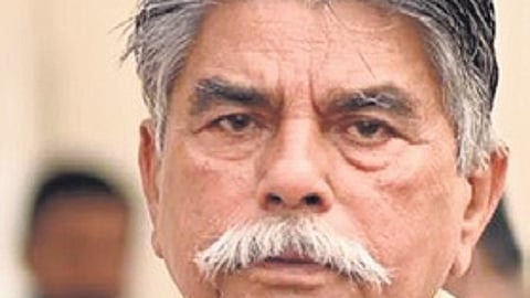 Bihar: Facing no-trust motion, Speaker says will not quit