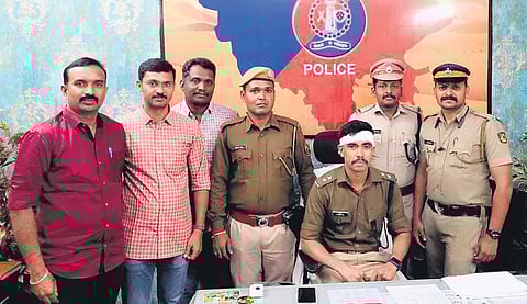 Ernakulam Rural Police personnel with their Rajasthan counterparts nabbed from Ajmer two suspects involved in robbery and vehicle theft cases.