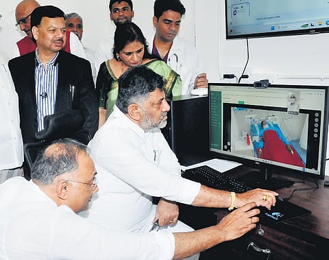 DCM D K Shivakumar and Health Minister Dinesh Gundu Rao inaugurate a Tele ICU Cluster at Victoria Hospital in Bengaluru on Friday, Feb 2,2024.