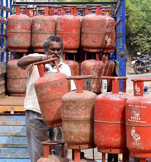 GAIL reduces CNG price by Rs 2.50 per kg in the country
