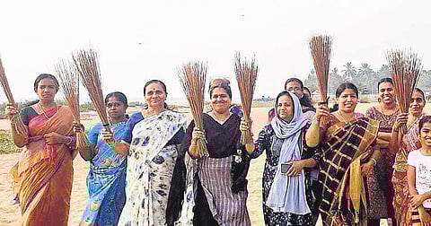 Mahila Morcha’s moral policing at Konnad beach in Kozhikode.
