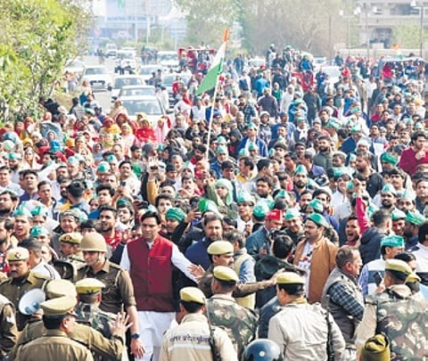 The farmers’ protest was called off after authorities assured them of hearing their demands.