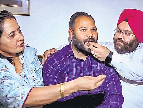 AAP’s Kuldeep Kumar after the SC declared him Mayor