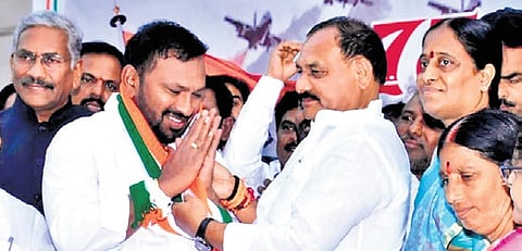 MP Pasunoori Dayakar joins Congress at the Gandhi Bhavan on Saturday