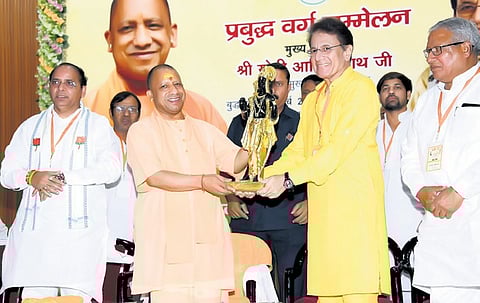 CM Yogi Adityanath with BJP candidate Arun Govil in Meerut