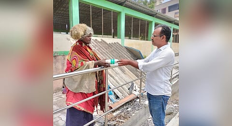 Meet the Vellore gang of friends who feed poor on streets
