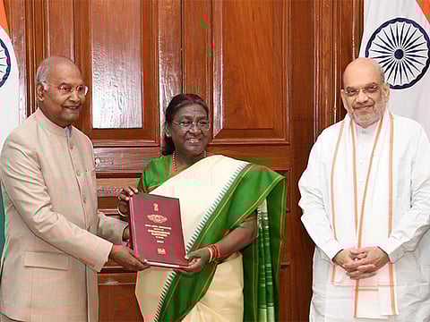 Ex-President Ramnath Kovind submitting the One Nation One Election committee report to President Murmu. Home Minister Amit Shah can also be seen. (PTI)