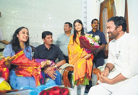 Amita and Bhuvi Mahnot with Minister Kishan Reddy;