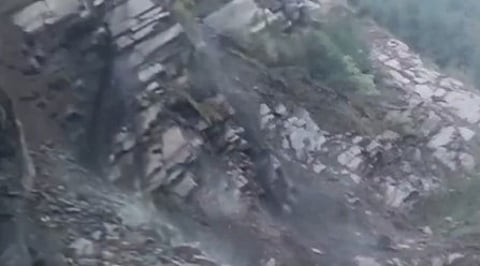 Landslide in Jammu Srinagar national highway.