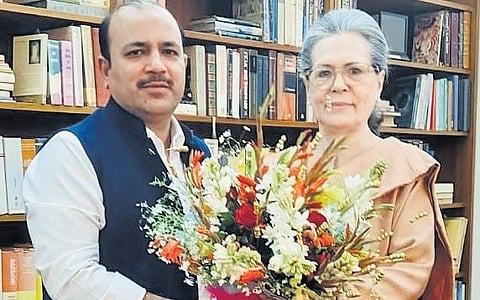 Danish Ali, who was suspended from BSP for ‘anti-party activities’, with Congress leader Sonia Gandhi. He is likely to contest the elections from Amroha