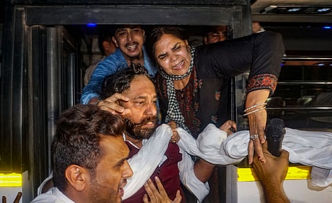 Police detain AAP MLAs who were protesting in support of Delhi Chief Minister Arvind Kejriwal outside his residence, in New Delhi, Thursday, March 21, 2024.