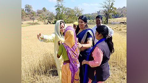 Congress MP Nakul Nath's wife works in a wheat farm in Madhya Pradesh.