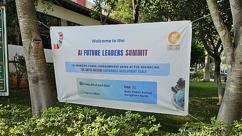 The awards are set to take place today (Friday) in the city with the participation of more than 500 projects from all over the country.