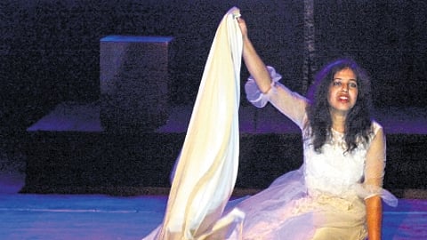 Remembering Shakespeare through soliloquies