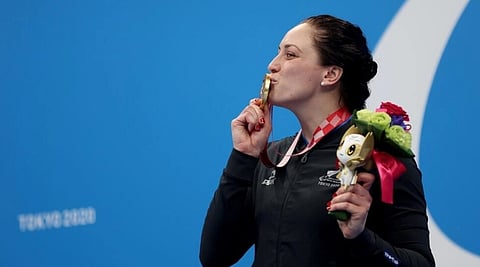 New Zealand's gold medallist Sophie Pascoe has pulled out of the Paris Paralympics after becoming a mother