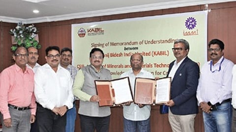 Dignitaries at the MoU signing
ceremony on Wednesday