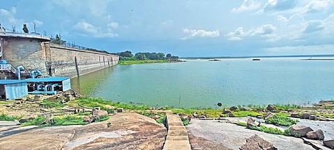 Presently, the Hyderabad Metropolitan Water Supply and Sewerage Board (HMWSSB) is drawing 22 million gallons of water per day from these two reservoirs.