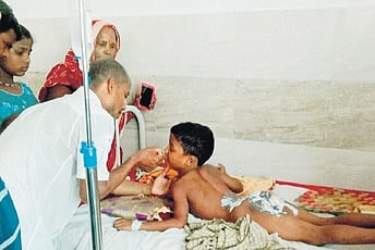 Injured Aahwahan Nayak undergoing treatment in hospital