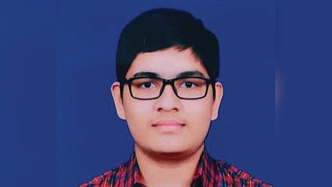 Anvesh of DAV CS Pur tops JEE Main session-II in Odisha