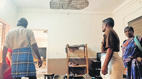 The ceiling caved in when girls in hostel at Ayakudi were having breakfast on Friday morning
| Express