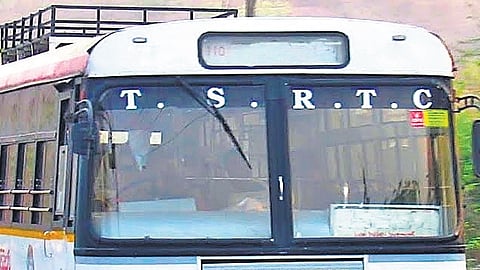 No buses after 8.30 pm, Yadadri devotees pay more to return home