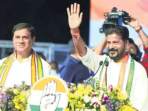 CM Revanth Reddy with Zaheerabad Congress candidate Suresh Kumar Shetkar at Pedda Shankarampet on Friday